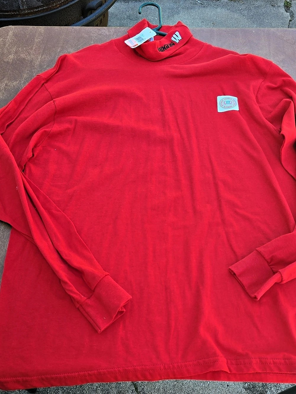 Wisconsin Badger Long Sleeve Turtle Neck Red Large NWT
